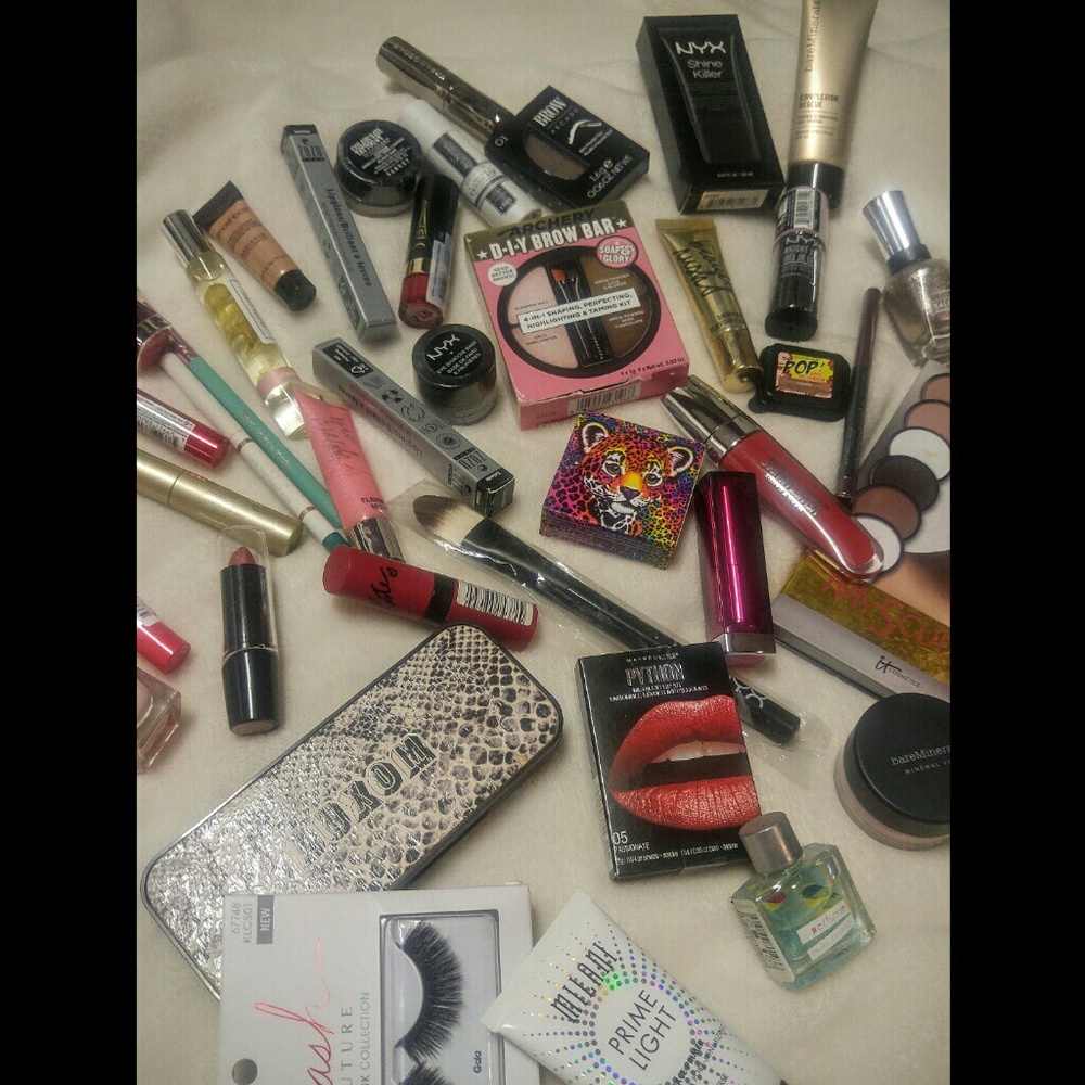 3 MEGA LOTS = $12 Mystery BOXES Sephora! Buxom!